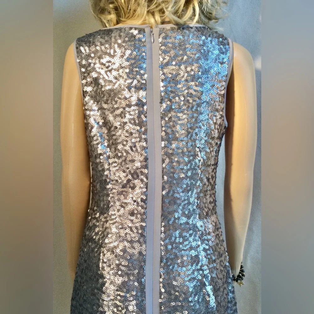 VINCE CAMUTO silver and gray sequined shift midi dress Sleeveless Crew neck S 6 - Picture 13 of 14